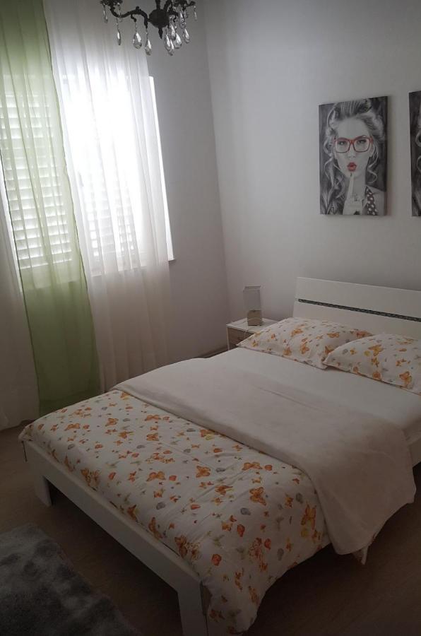 Barko Apartment And Rooms Hvar Town Exteriör bild