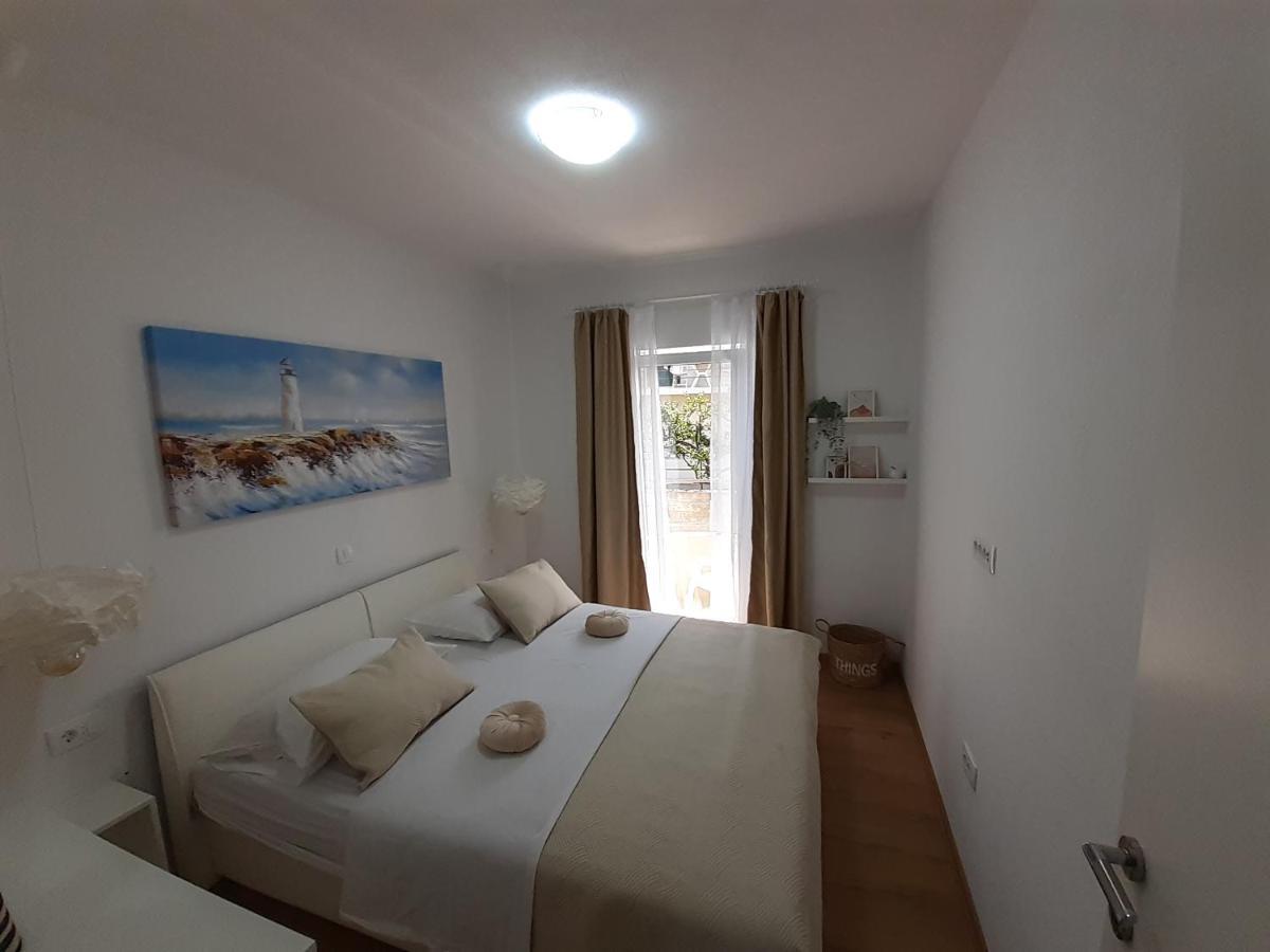 Barko Apartment And Rooms Hvar Town Exteriör bild