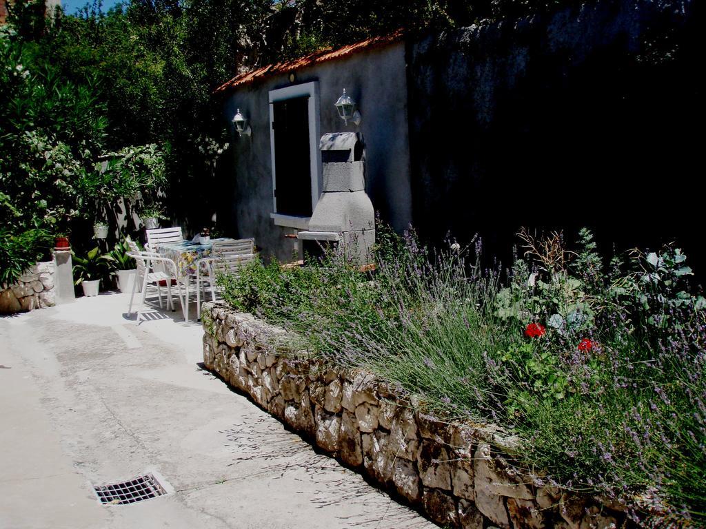 Barko Apartment And Rooms Hvar Town Exteriör bild